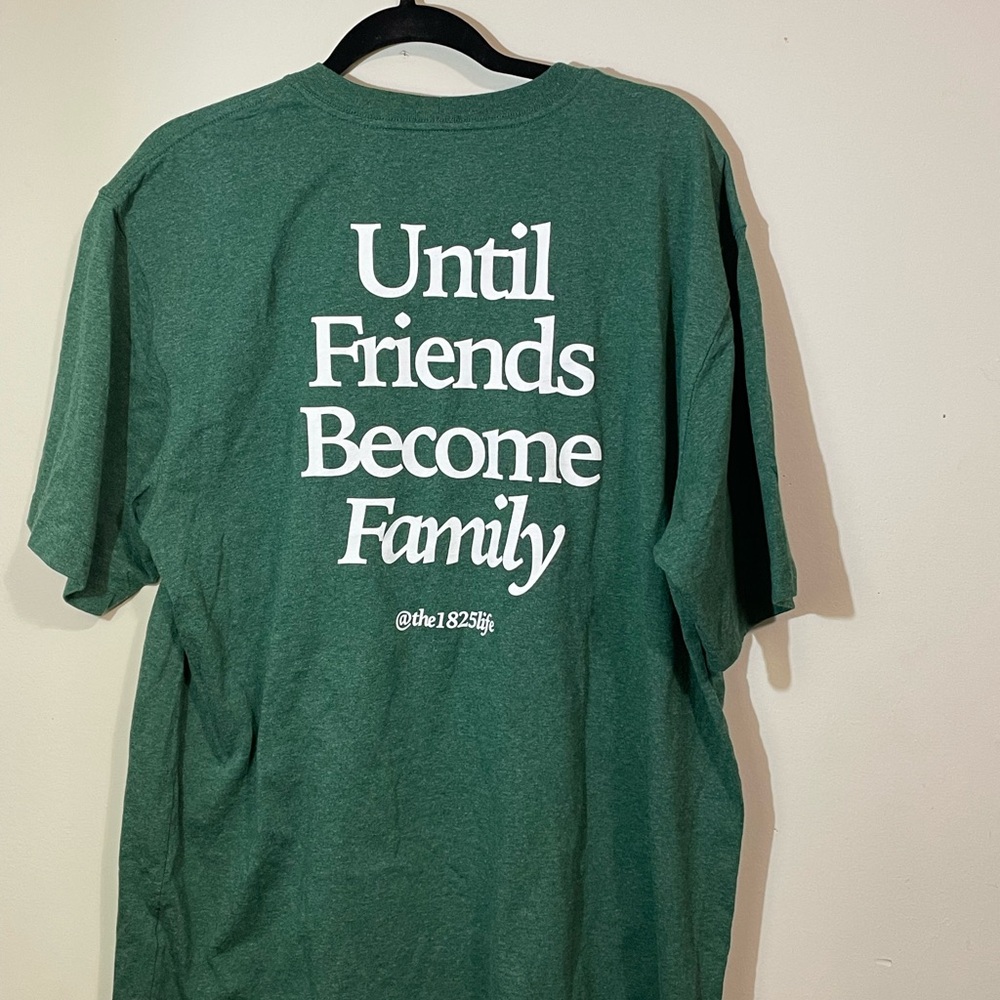 Carhartt T-shirt men’s Large Loose fit Hunter green W/Logo on front pocket - Picture 4 of 8